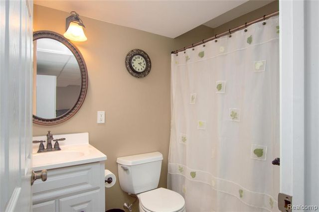 4615 Blossom Circle, Midland, MI 48642