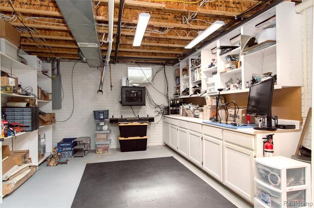 4615 Blossom Circle, Midland, MI 48642