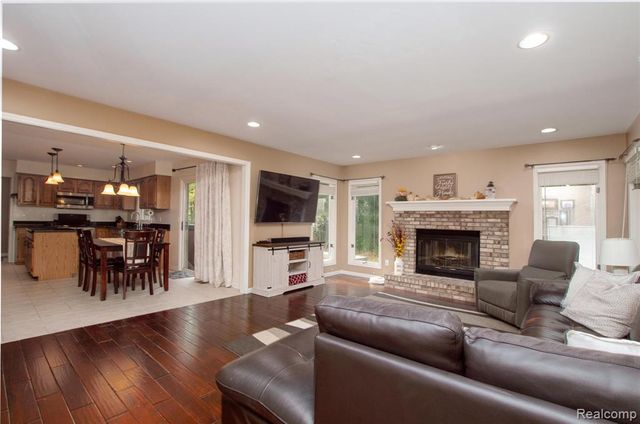 4615 Blossom Circle, Midland, MI 48642