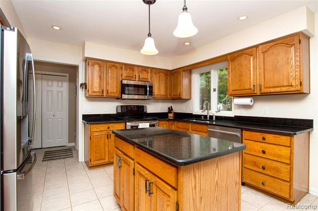 4615 Blossom Circle, Midland, MI 48642