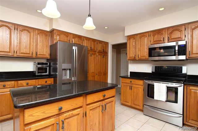 4615 Blossom Circle, Midland, MI 48642