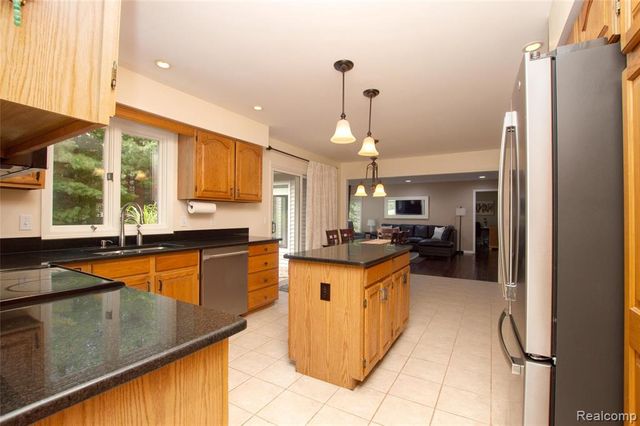 4615 Blossom Circle, Midland, MI 48642