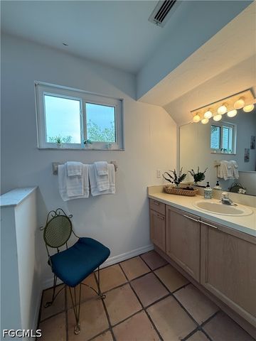 15009 Cloverdale DR, Fort Myers, FL 33919