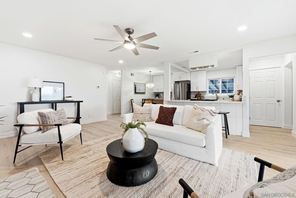 Image 11 of property listing at 6096 Crawford, San Diego, CA 92120