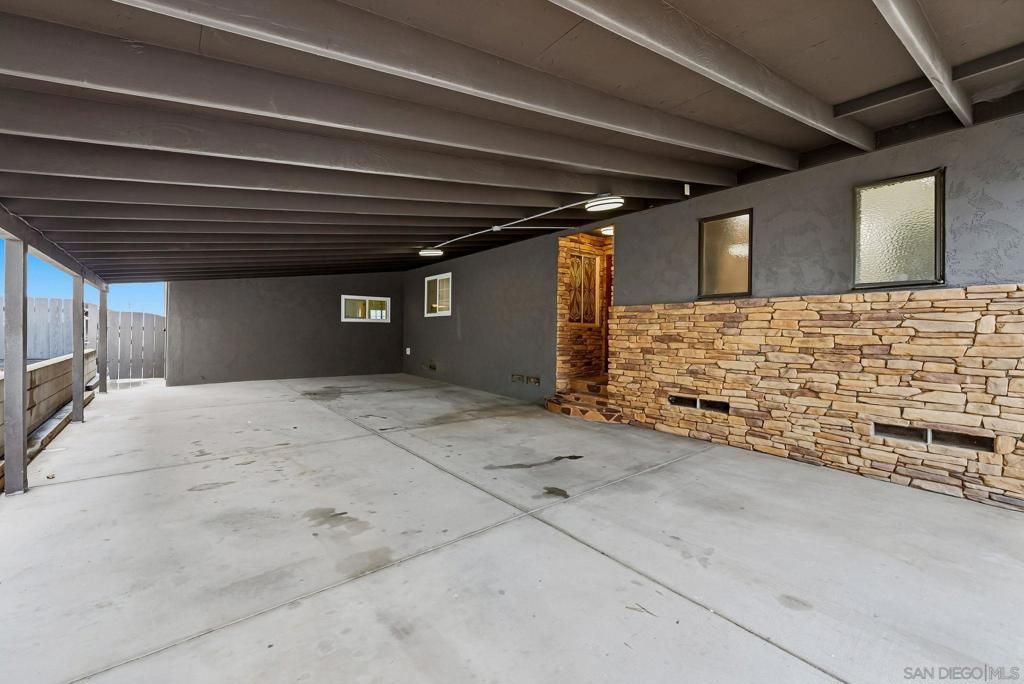 Image 30 of property listing at 6096 Crawford, San Diego, CA 92120