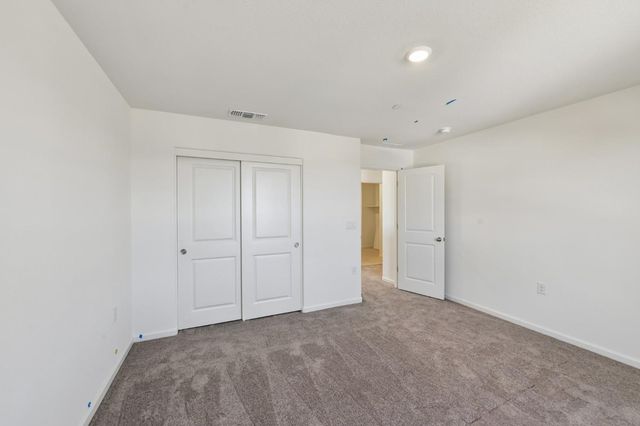 2386 Satin Leaf Ct, Lodi, CA 95242