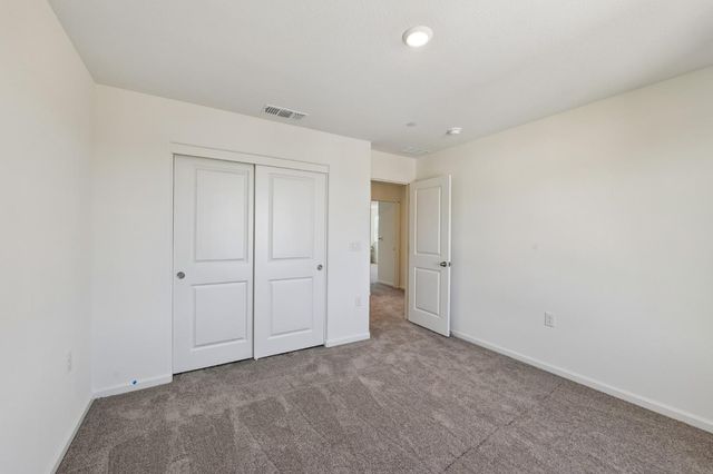2386 Satin Leaf Ct, Lodi, CA 95242