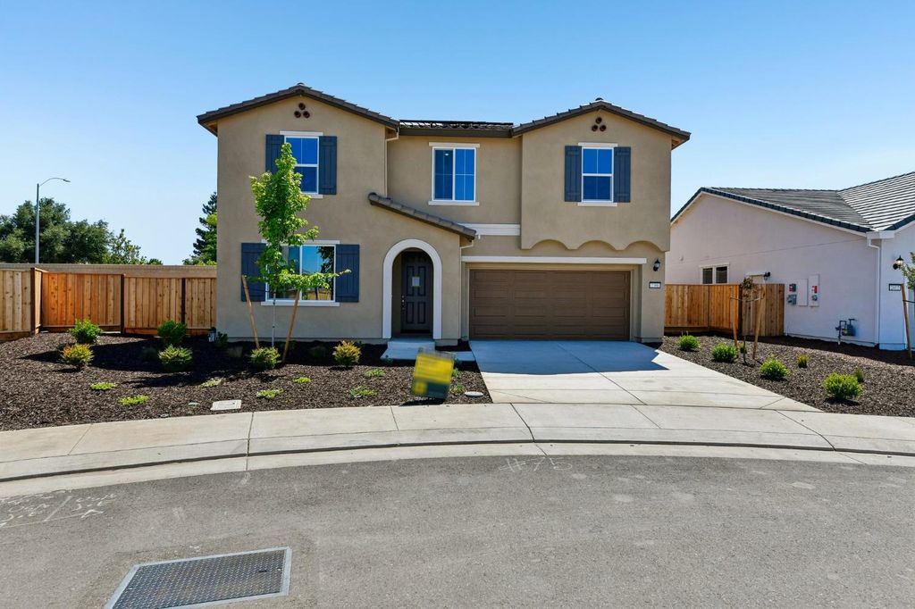 2386 Satin Leaf Ct, Lodi, CA 95242