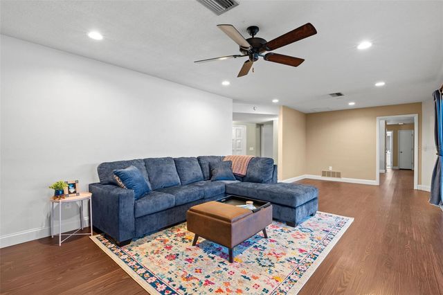 6729 TEQUESTA DRIVE, Seminole, FL 33777