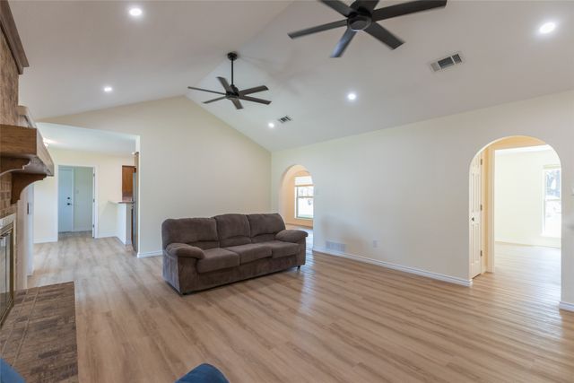 40 Carriage Road, Abilene, TX 79605