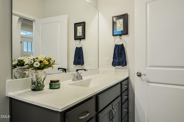 59 Blue Spruce Circle, Clayton, NC 27527