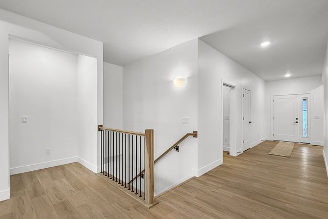 606 KEVIN Road, Blue Grass, IA 52726