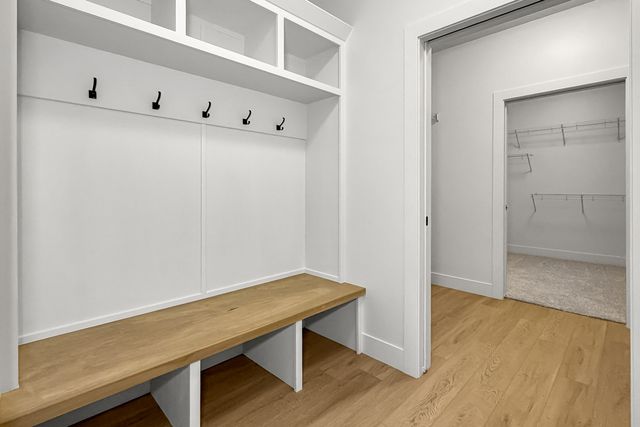 606 KEVIN Road, Blue Grass, IA 52726