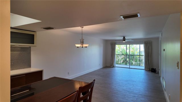 3700 S OSPREY AVENUE 205, Sarasota, FL 34239