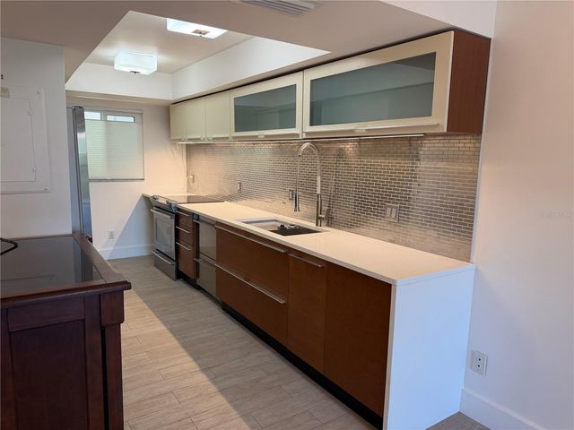 3700 S OSPREY AVENUE 205, Sarasota, FL 34239