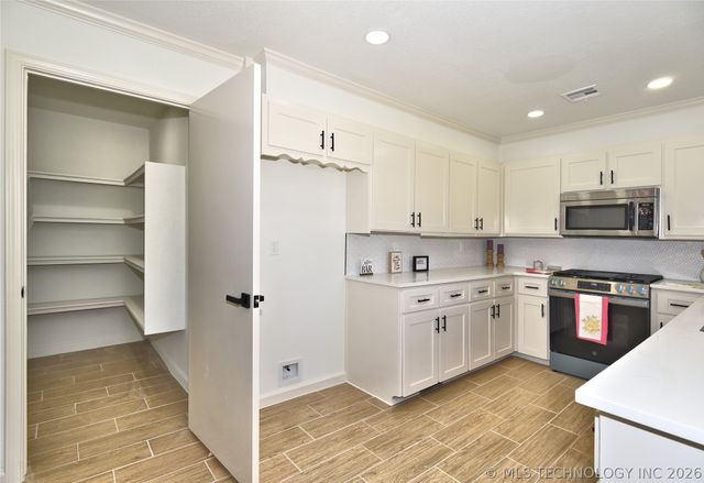 643 S Maywood Street, Claremore, OK 74017