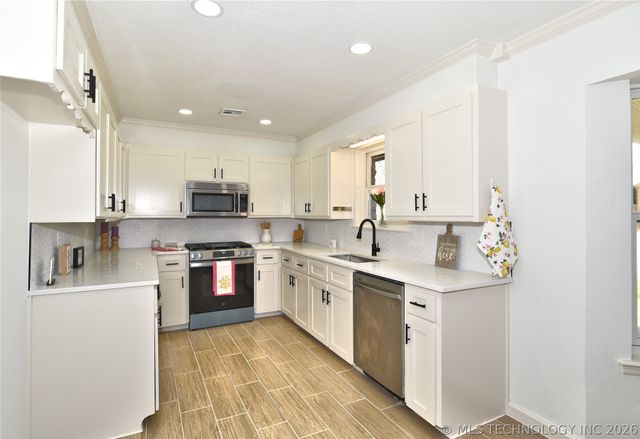 643 S Maywood Street, Claremore, OK 74017