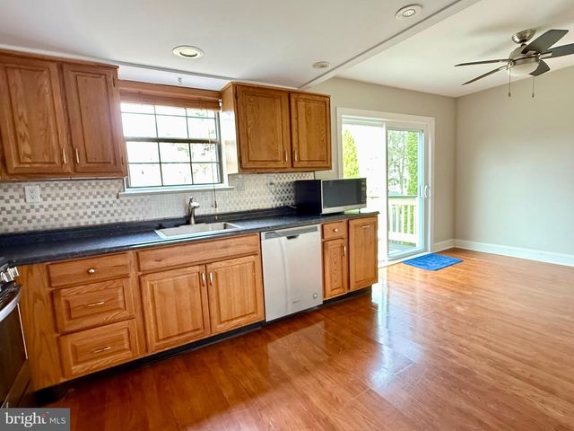 988 BAXTER AVE, Bensalem, PA 19020