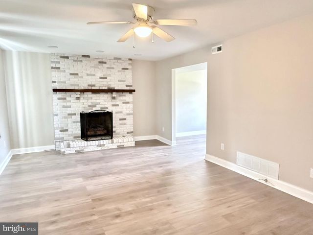 988 BAXTER AVE, Bensalem, PA 19020