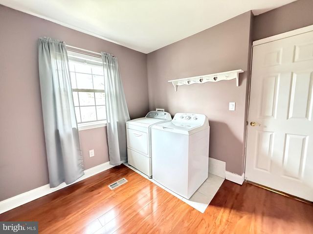 988 BAXTER AVE, Bensalem, PA 19020