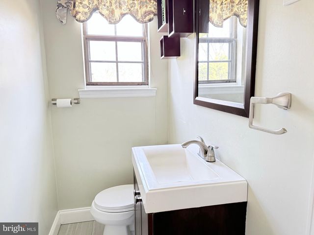 988 BAXTER AVE, Bensalem, PA 19020