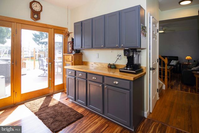 53 CLYDESDALE DR, Burlington, NJ 08016