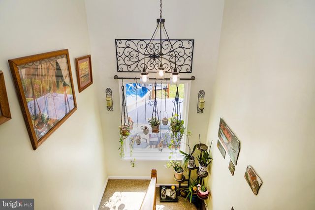 53 CLYDESDALE DR, Burlington, NJ 08016