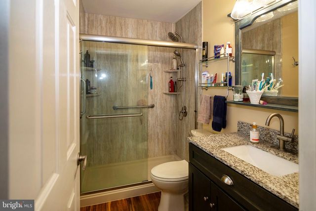 53 CLYDESDALE DR, Burlington, NJ 08016