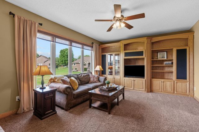 1126 Hudson Trail, Lino Lakes, MN 55038