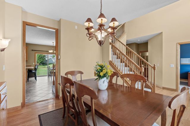 1126 Hudson Trail, Lino Lakes, MN 55038
