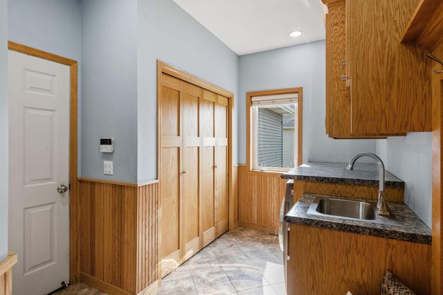 1126 Hudson Trail, Lino Lakes, MN 55038