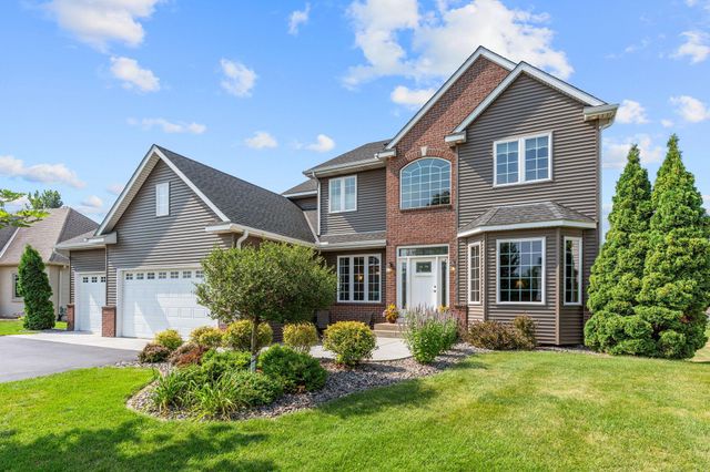 1126 Hudson Trail, Lino Lakes, MN 55038