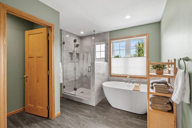1126 Hudson Trail, Lino Lakes, MN 55038