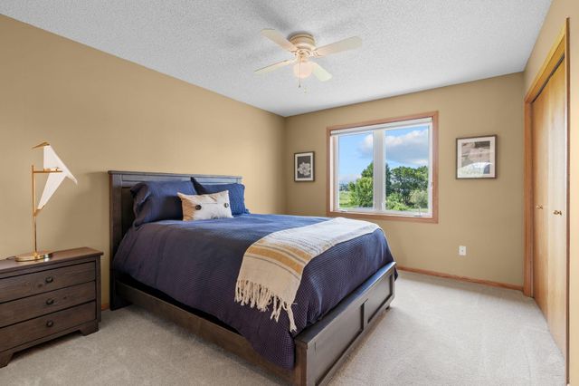 1126 Hudson Trail, Lino Lakes, MN 55038