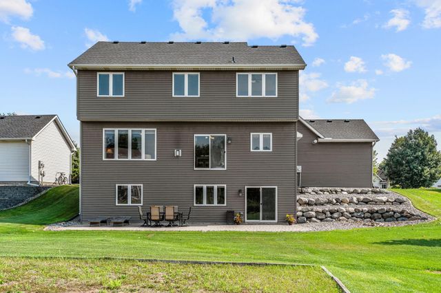 1126 Hudson Trail, Lino Lakes, MN 55038
