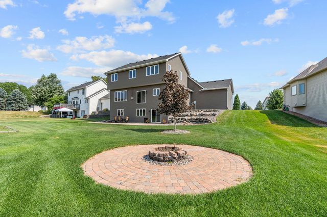 1126 Hudson Trail, Lino Lakes, MN 55038