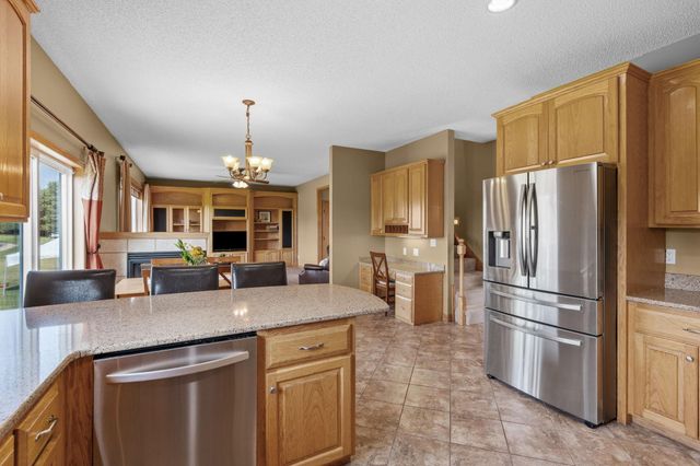 1126 Hudson Trail, Lino Lakes, MN 55038