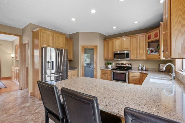 1126 Hudson Trail, Lino Lakes, MN 55038