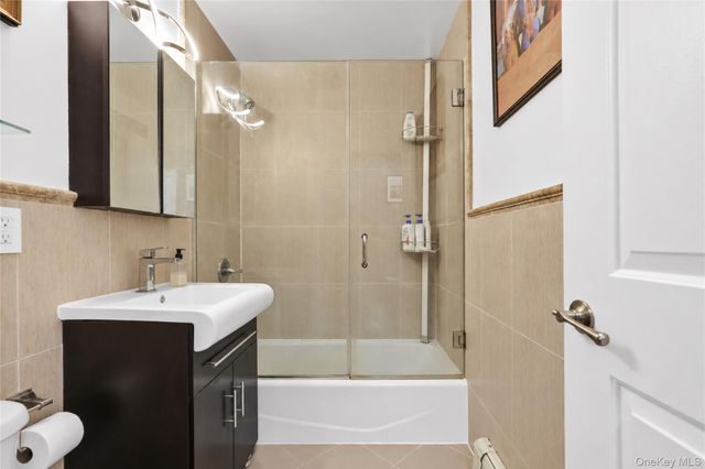 2821 36th Street 4R, Astoria, NY 11103