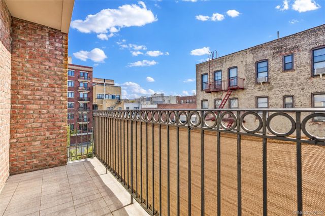 2821 36th Street 4R, Astoria, NY 11103