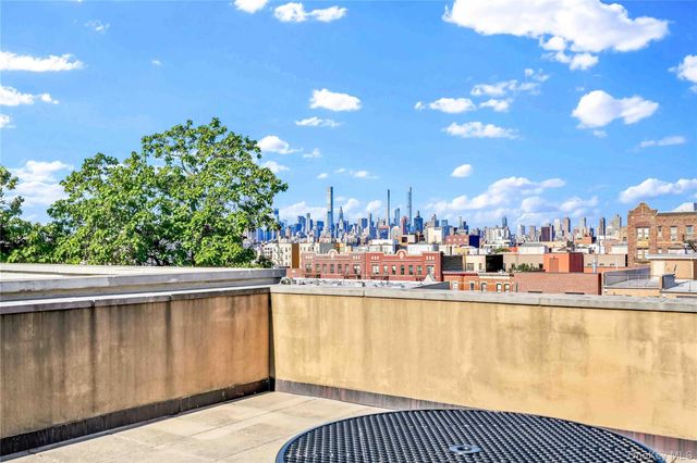 2821 36th Street 4R, Astoria, NY 11103