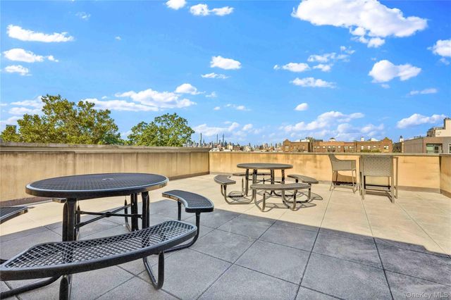 2821 36th Street 4R, Astoria, NY 11103