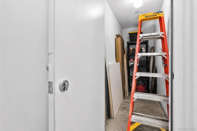 2821 36th Street 4R, Astoria, NY 11103