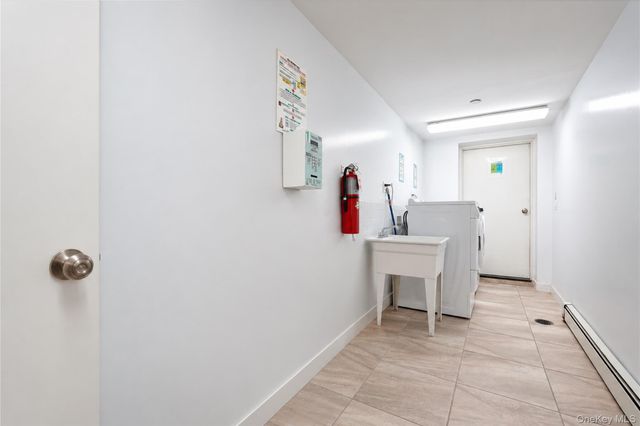 2821 36th Street 4R, Astoria, NY 11103