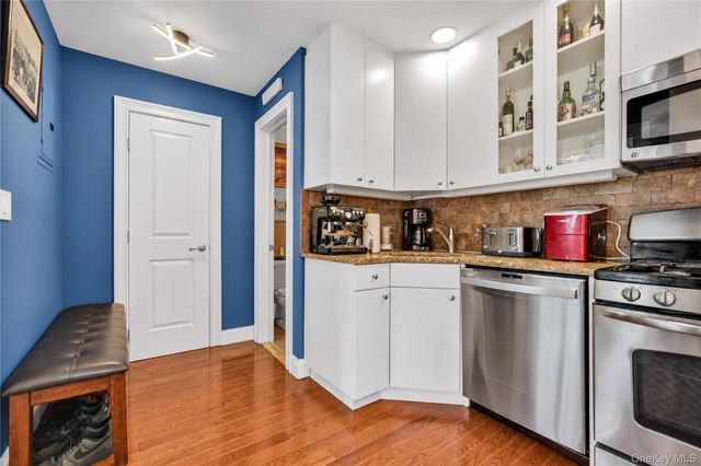 2821 36th Street 4R, Astoria, NY 11103