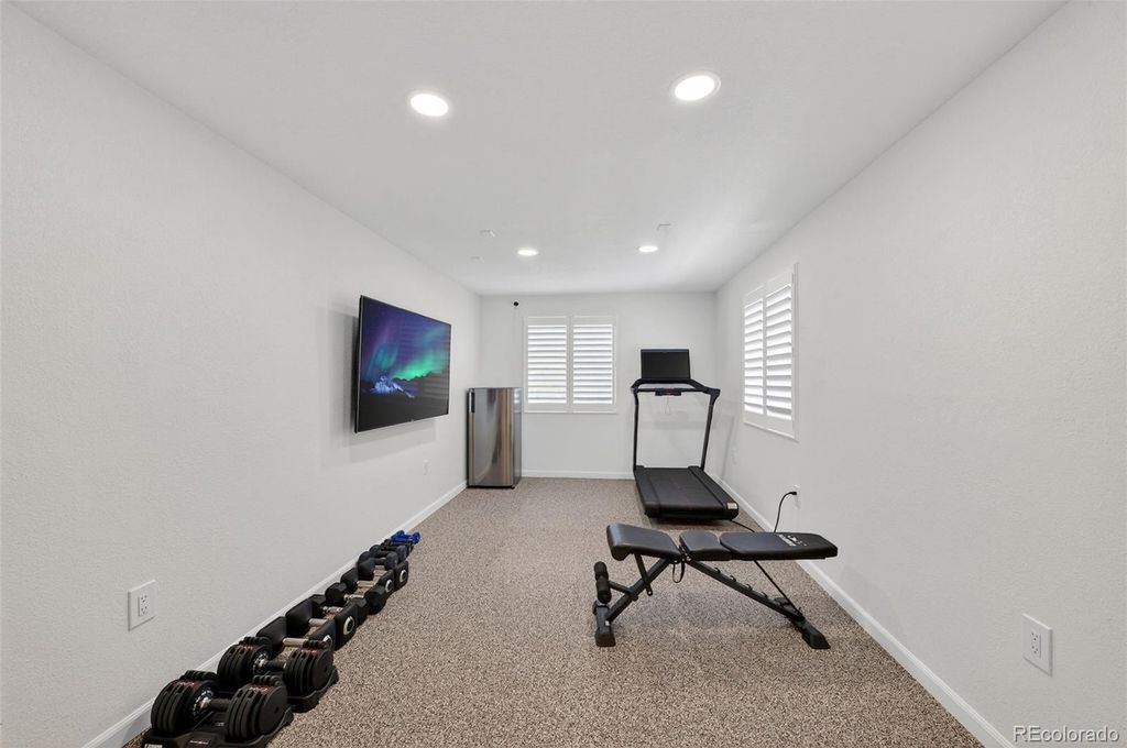 Image 38 of property listing at 2 Holly Oak, Littleton, CO 80127