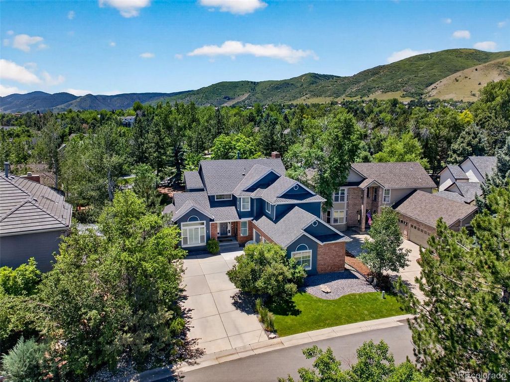 Image 46 of property listing at 2 Holly Oak, Littleton, CO 80127