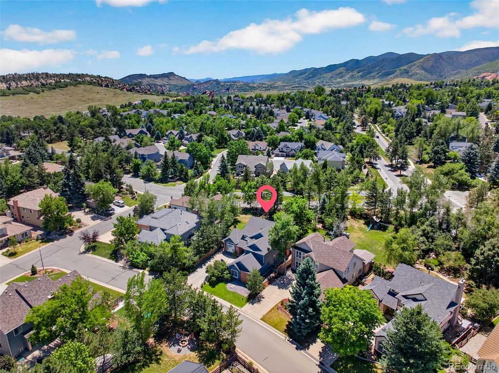 Image 47 of property listing at 2 Holly Oak, Littleton, CO 80127