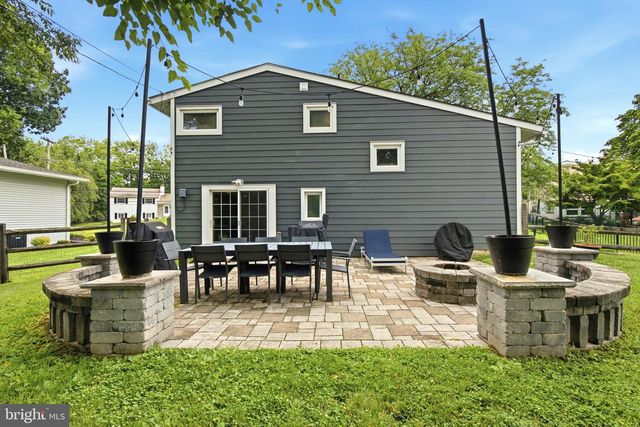 315 W VALLEY FORGE RD, King Of Prussia, PA 19406