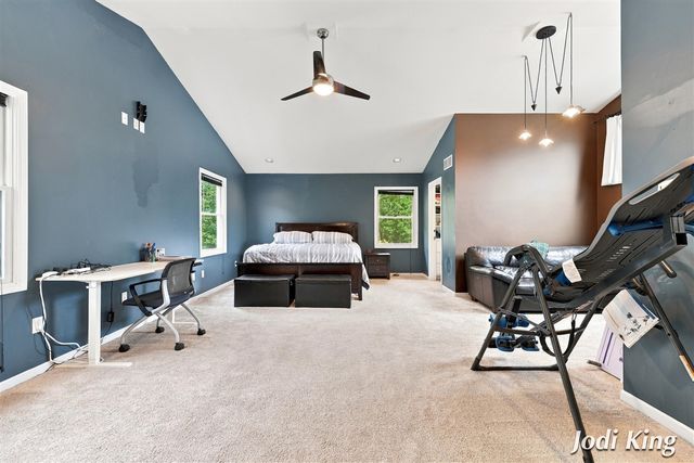 5491 Pleasant Valley Court, Wyoming, MI 49418
